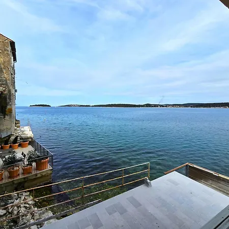 Appartamento Edi - Sea-view Rovigno
